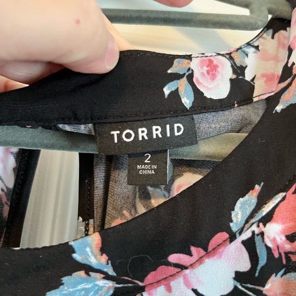 Torrid Black and Pink Floral Skirt - Picture 2 of 2